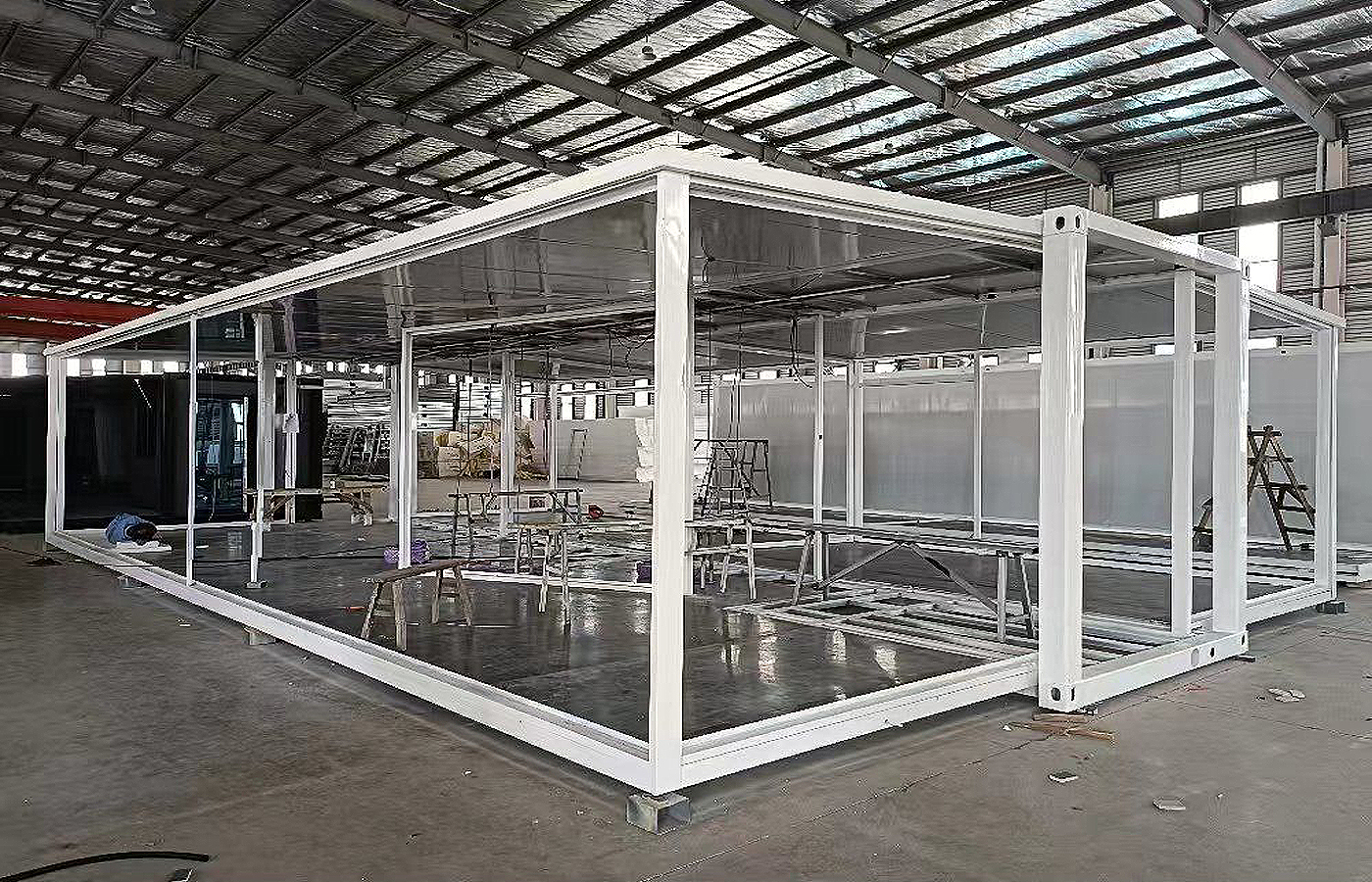 40 stôp vysoko luxusný prispôsobený 30 stôp roztiahnuteľný kontajner s kovovým vonkajším klinovým plechom 40 stôp vysoko luxusný prispôsobený 30 stôp roztiahnuteľný kontajner s kovovým vonkajším klinovým plechom