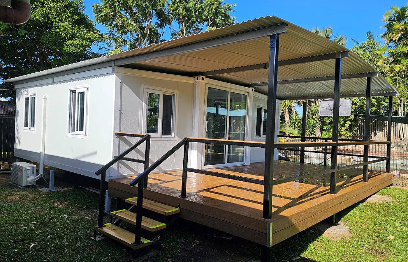 40 stôp vysoko luxusný prispôsobený 30 stôp roztiahnuteľný kontajner s kovovým vonkajším klinovým plechom 40 stôp vysoko luxusný prispôsobený 30 stôp roztiahnuteľný kontajner s kovovým vonkajším klinovým plechom